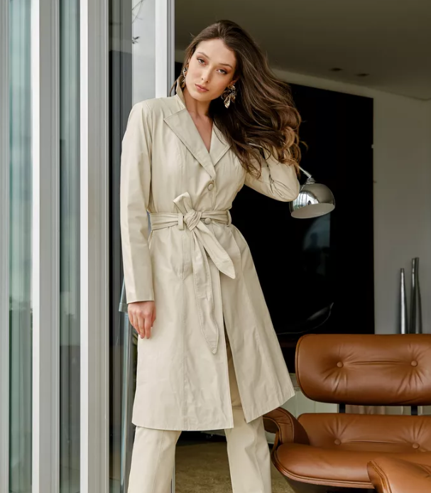 Elegância e conforto: encontre seu trench coat de couro ideal